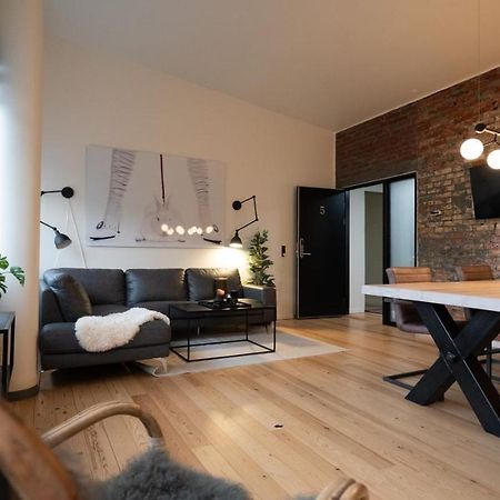 Broncks Apartment 5 - Modern 2-Bedroom In The Heart Of Torshavn Ngoại thất bức ảnh