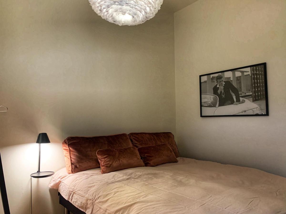 Broncks Apartment 5 - Modern 2-Bedroom In The Heart Of Torshavn Ngoại thất bức ảnh