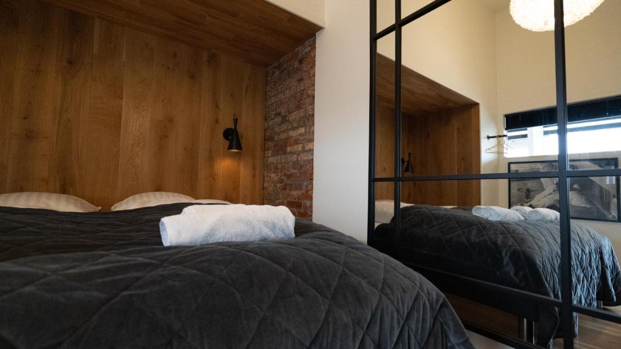 Broncks Apartment 5 - Modern 2-Bedroom In The Heart Of Torshavn Ngoại thất bức ảnh